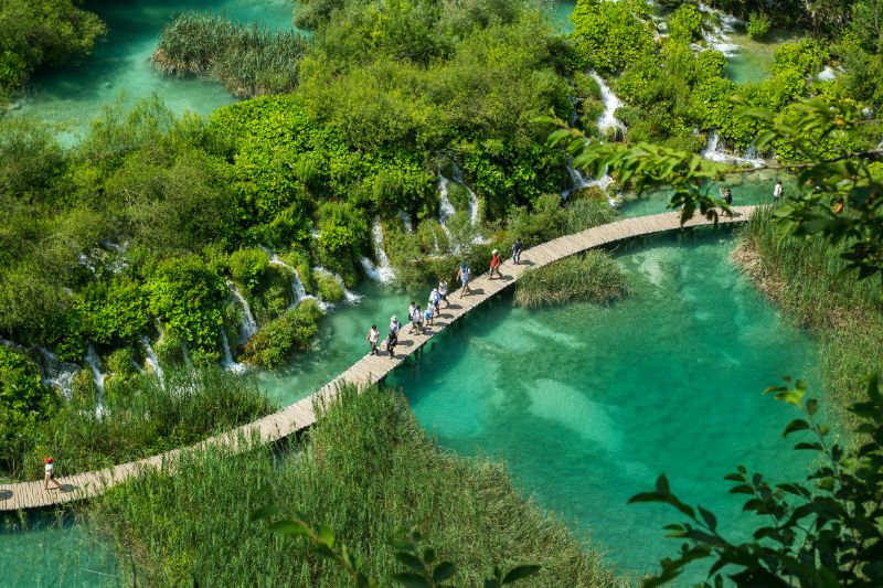 De watervallen in het Kroätische Plitvice Nationaal Park