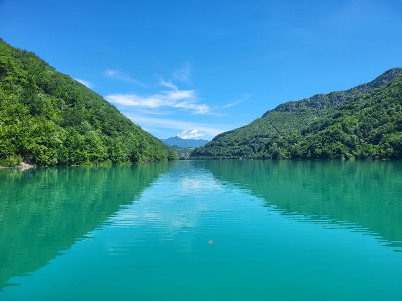 Varen op het Jablaničko jezero, Bosnië