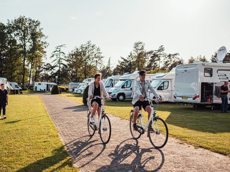 10 mooie camperplaatsen in Nederland