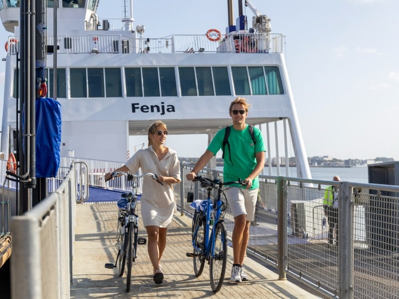 Steek met de ferry over van Esbjerg naar Fanø.